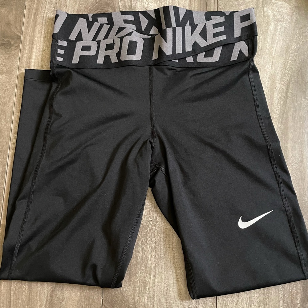 Nike Pro Intertwist Leggings